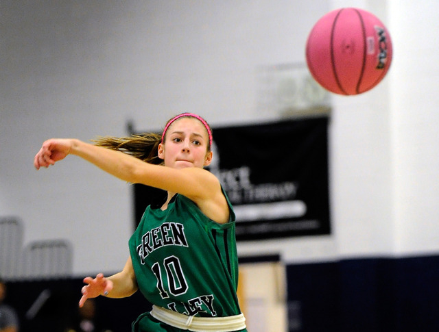 Green Valley’s Maggie Manwarren fires a pass against Canyon Springs on Monday. Manwarr ...