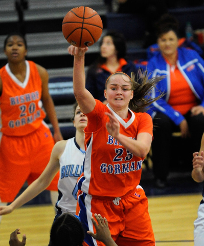 Bishop Gorman’s Megan Jacobs (23) passes the ball against Centennial on Thursday. Jaco ...