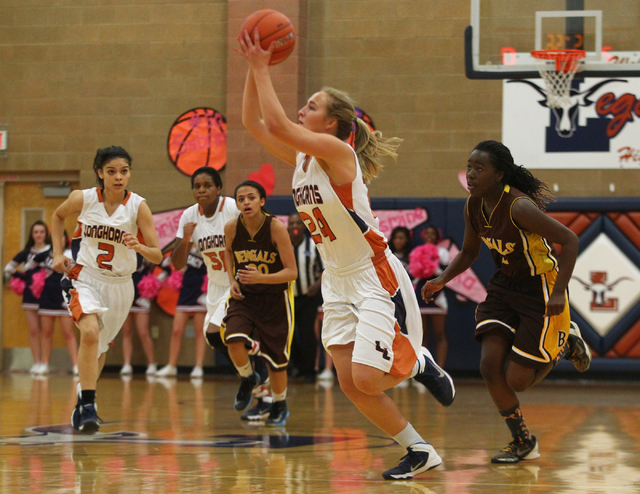 Legacy’s Carolina Rahkonen catches a pass while heading downcourt past Bonanza’s ...