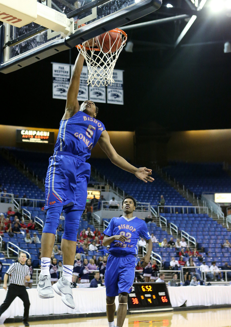 Bishop Gorman’s Chuck O’Bannon dunks against Coronado during the NIAA Division I ...