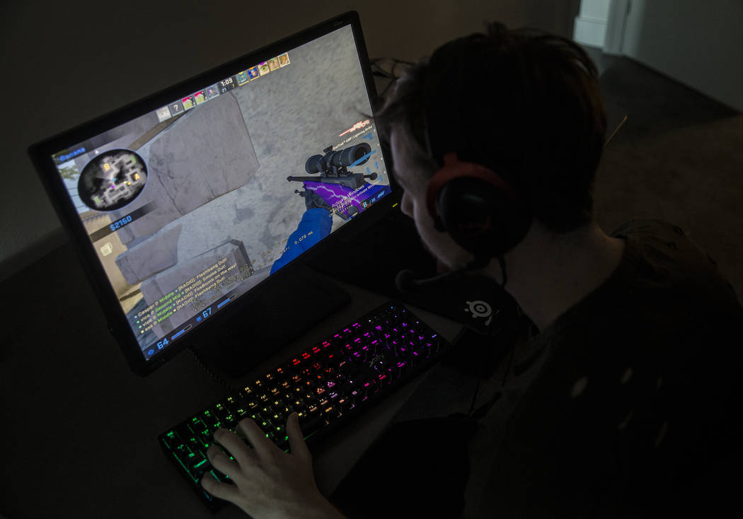 Rogue team member Casper Møller practices Counter-Strike: Global Offensive with players from around the world on Tuesday, December 12, 2017, at his home, in Las Vegas. Benjamin Hager Las Vegas Re ...