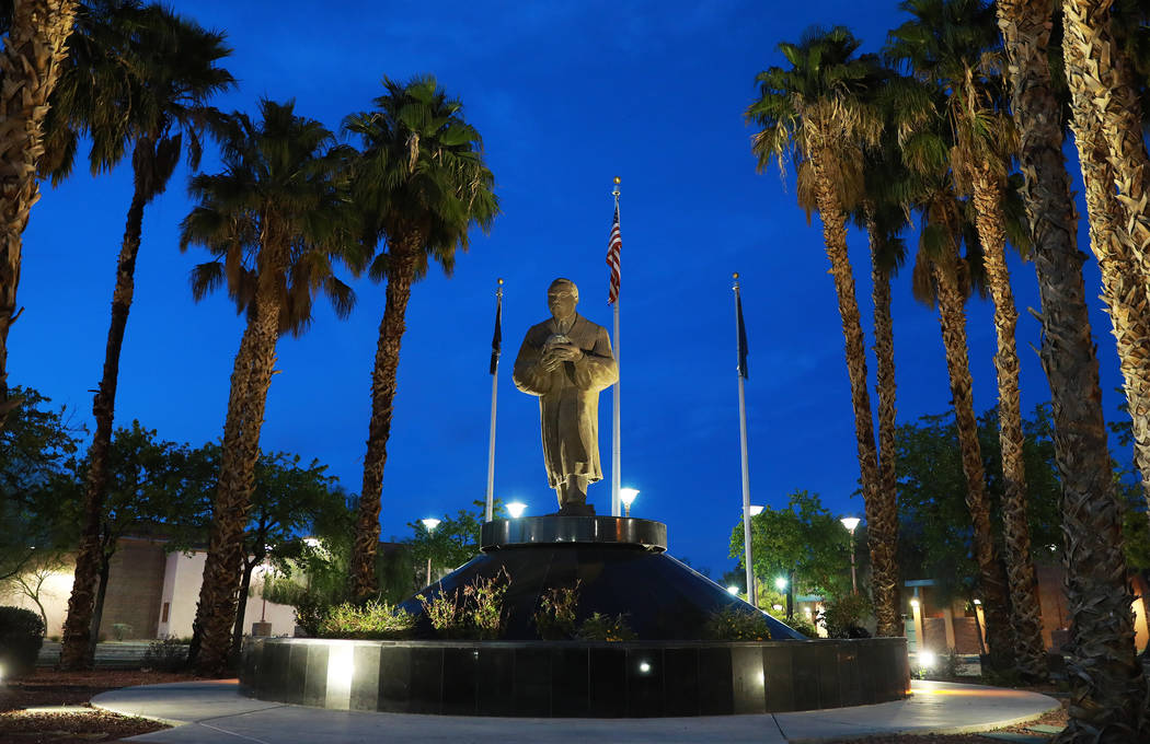 A view of the Dr. Martin Luther King Statue near the intersection of MLK and Carey in North Las Vegas on Thursday, March 29, 2018. Andrea Cornejo Las Vegas Review-Journal @DreaCornejo