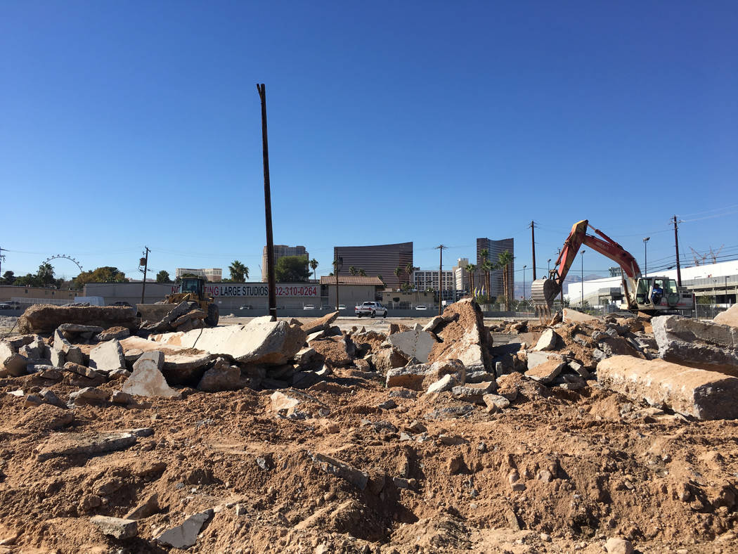 This site on Swenson Street near the Las Vegas Convention Center, as seen Tuesday, Nov. 6, 2018, is where developer Daniel Grimm plans to build a six-story hotel. (Eli Segall/Las Vegas Review-Jou ...