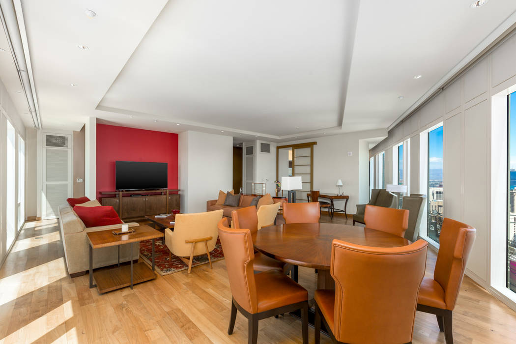 Unit 3604 in Waldorf Astoria has a modern design.( Luxury Estates International)