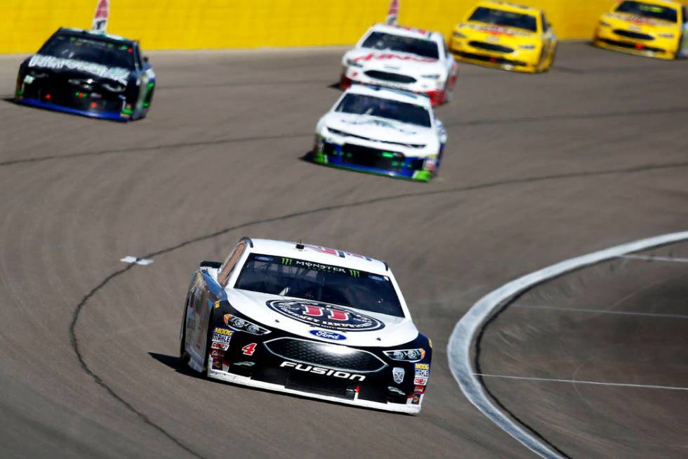 Kevin Harvick (4) competes in the Monster Energy NASCAR Cup Series Pennzoil 400 auto race at the Las Vegas Motor Speedway in Las Vegas on Sunday, March 4, 2018. Andrea Cornejo Las Vegas Review-Jou ...