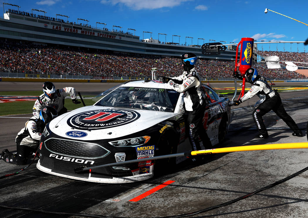 Kevin Harvick pits during the Pennzoil 400 at the Las Vegas Motor Speedway in Las Vegas on Sunday, March 4, 2018. Andrea Cornejo Las Vegas Review-Journal @DreaCornejo