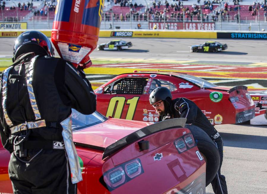 Garrett Smithley's pit crew works on his 0 car during the NASCAR Xfinity Series Boyd Gaming 300 on Saturday, March 2, 2019, at Las Vegas Motor Speedway, in Las Vegas. (Benjamin Hager Review-Journa ...