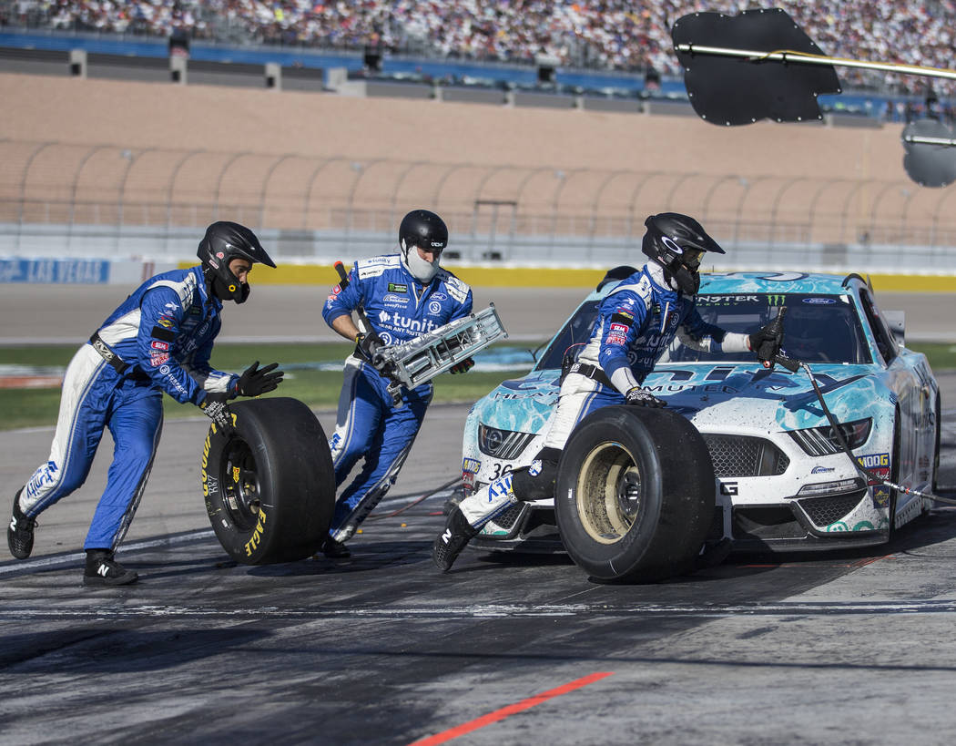 The Pit crew for Matt Tifft change the tires on the #36 car during the Monster Energy NASCAR Cup Series Pennzoil 400 on Sunday, March 3, 2019, at Las Vegas Motor Speedway, in Las Vegas. (Benjamin ...
