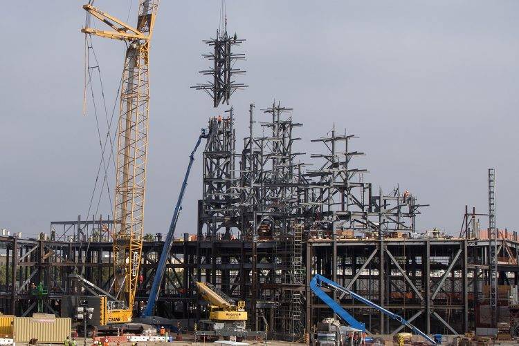 On August 21, 2017, construction teams installed the highest steel beam for Star Wars: Galaxy’s Edge, a new Star Wars-themed land coming to Disneyland Resort in Anaheim, Calif., in 2019. (Rob S ...