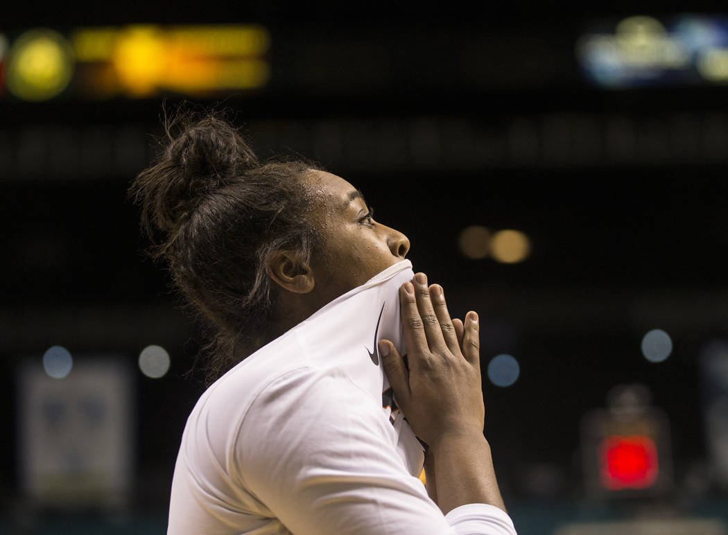 Oregon State junior guard Madison Washington (3), a Las Vegas native and Bishop Gorman graduate, warms up before the start of the Beavers Pac 12 Tournament game with the Washington Huskies on Frid ...
