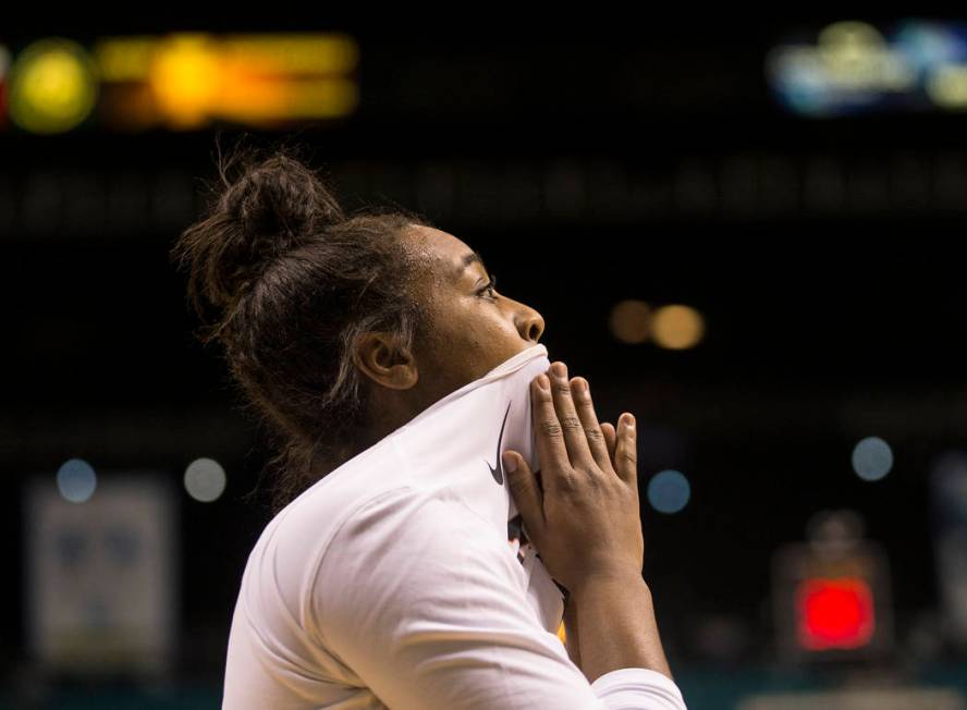 Oregon State junior guard Madison Washington (3), a Las Vegas native and Bishop Gorman graduate, warms up before the start of the Beavers Pac 12 Tournament game with the Washington Huskies on Frid ...
