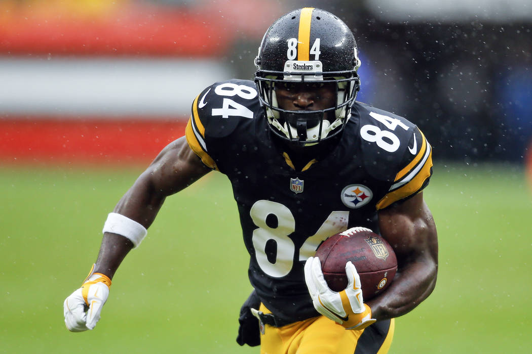 Pittsburgh Steelers wide receiver Antonio Brown, seen in September 2018. (AP Photo/Ron Schwane)