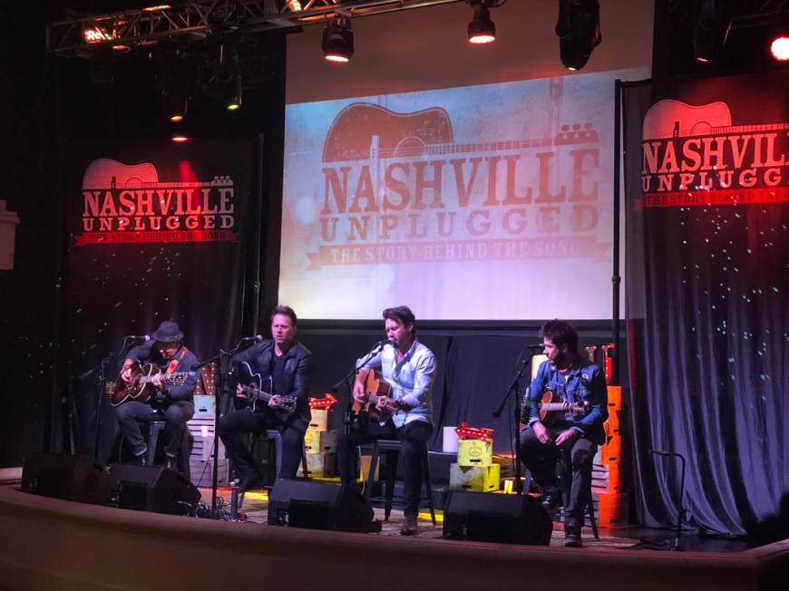 Aaron Benward, left, and Travis Howard perform at Nashville Unplugged at Rhythm & Riffs Lounge at Mandalay Bay on Friday, March 9, 2018. (John Katsilometes/Las Vegas Review-Journal) @JohnnyKats)