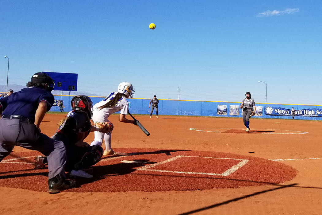 Sierra Vista's Jamie Kalaau-Sunia fouls off a pitch from Basic's Shelby Basso in the third inni ...