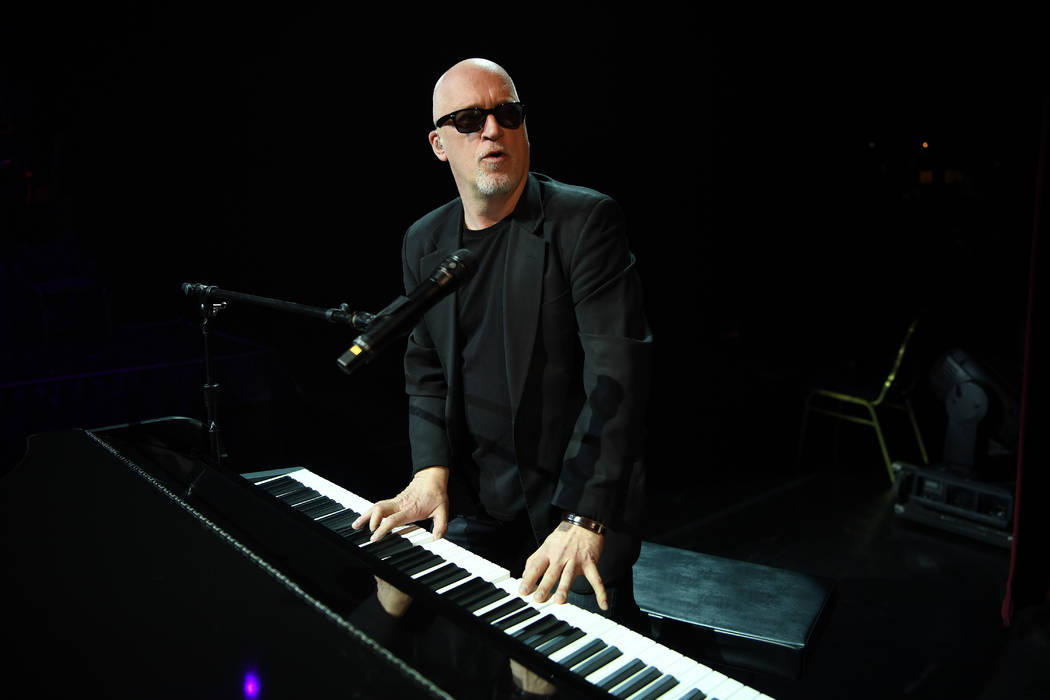 Donnie Kehr portrays Billy Joel in "The Greatest Piano Men" at Flamingo Las Vegas. (Denise Trus ...