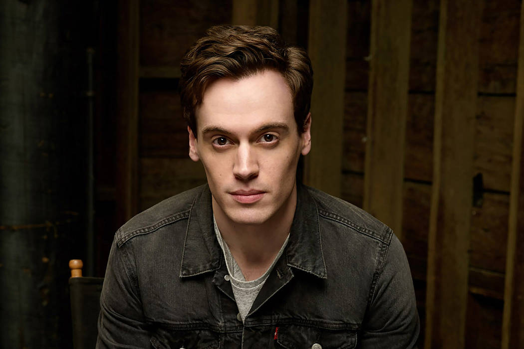 Erich Bergen (Warner Bros. Pictures International Publicity)