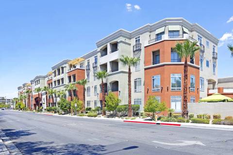 Continental Realty Advisors announced that it purchased The Onyx, a 63-unit apartment complex n ...