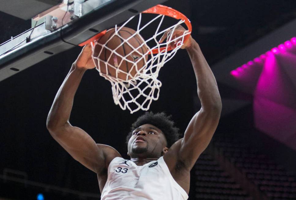 Isaiah Stewart (33) dunks in the second half during the Jordan Brand Classic All-American game ...