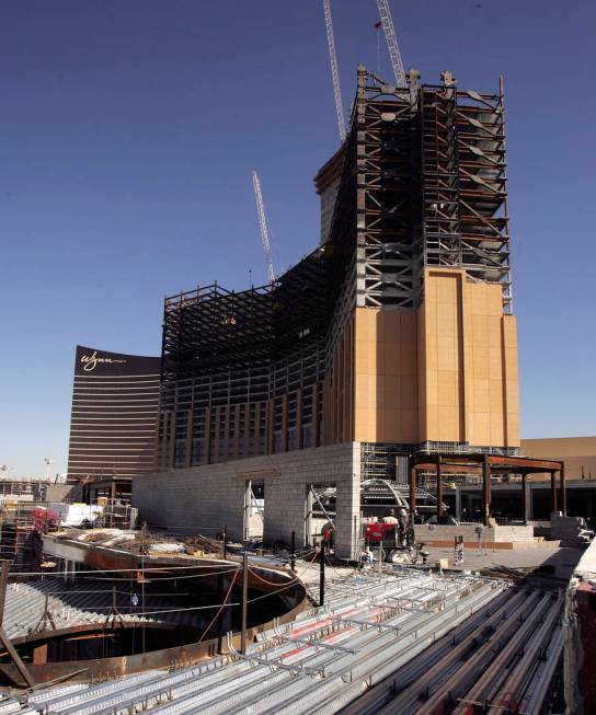 Palazzo Tower under construction at the Venetian Hotel Thursday, February 1, 2007. (JOHN GURZI ...