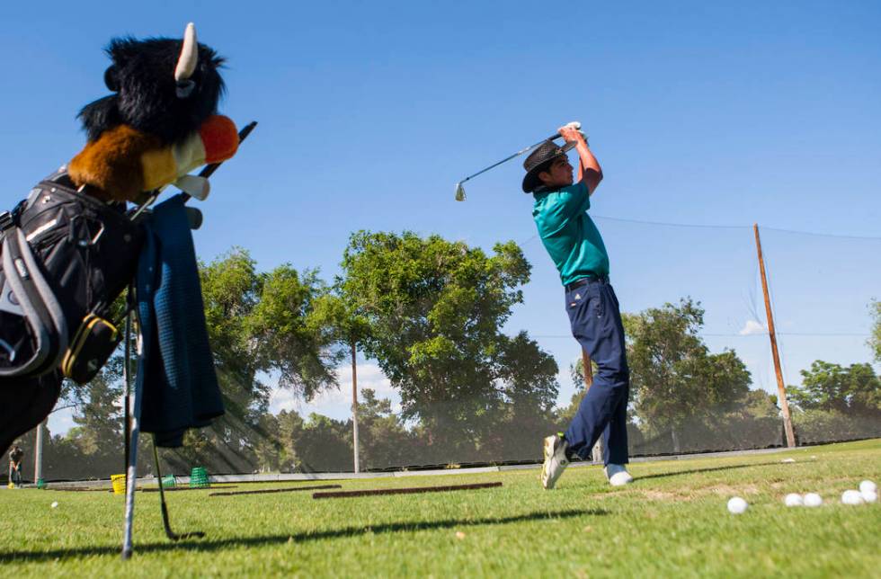 Western High School golfer Jared Smith at the driving range at Las Vegas Golf Club in Las Vegas ...