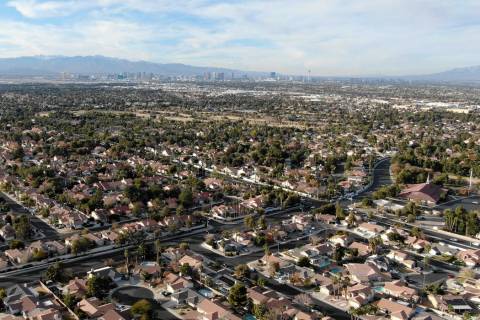 Aerial view of homes near Valle Verde Drive in Henderson, Dec. 22, 2018. (Michael Quine/Las Veg ...