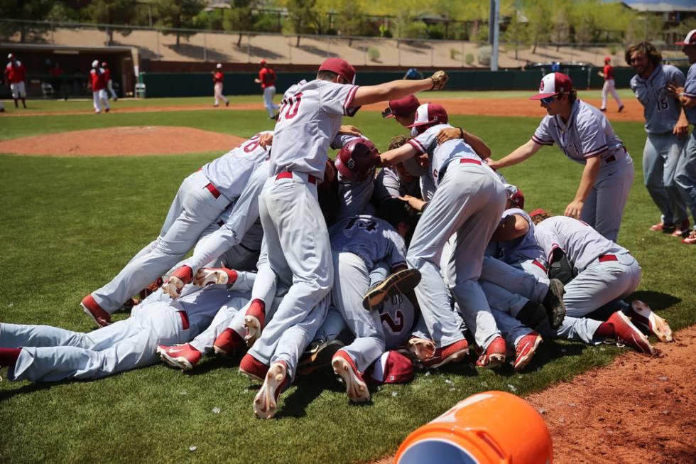 Desert Oasis celebrates their walkout win against Las Vegas in the Southern Nevada championship ...