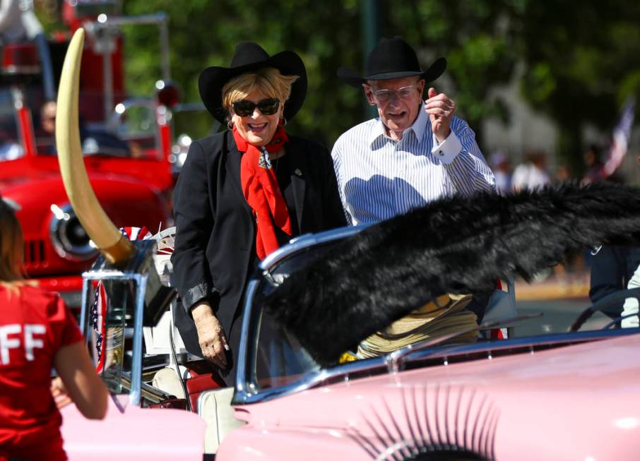 Mayor Carolyn Goodman, left, with husband Oscar Goodman before the start of the Helldorado Para ...