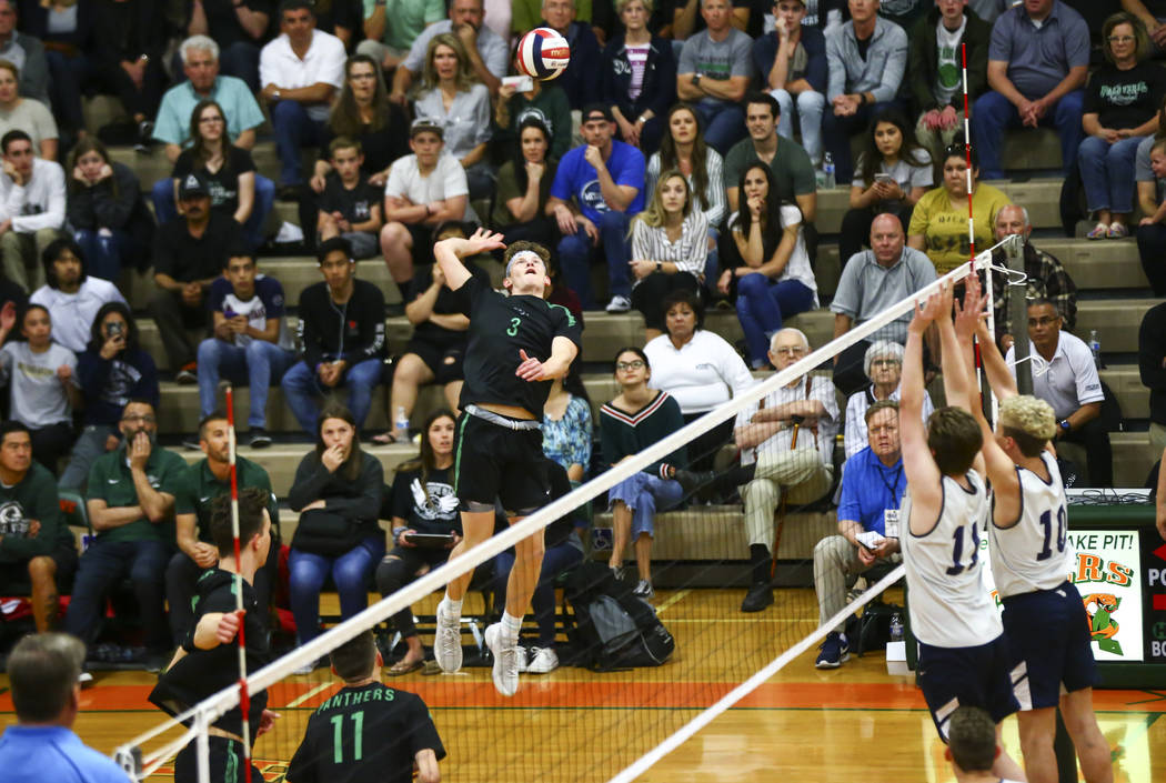 Palo Verde's Kade Madsen (3) looks to send the ball over to Coronado during the Class 4A state ...