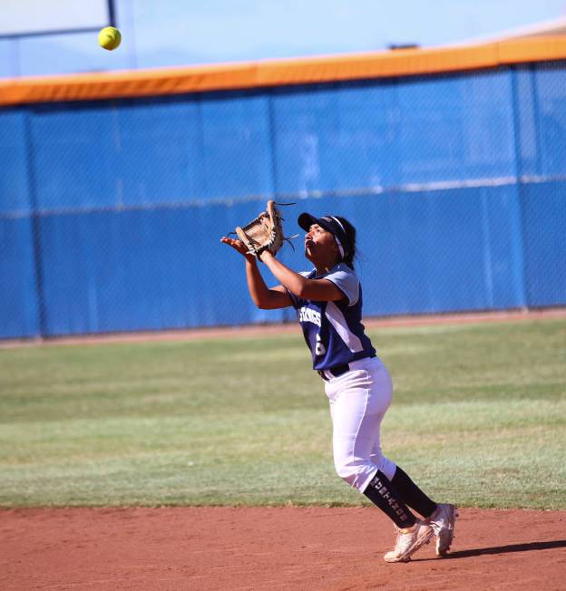 Shadow Ridge's Angelina Esqueda (6) catches a fly ball from McQueen's Kiera Escalante (12) duri ...