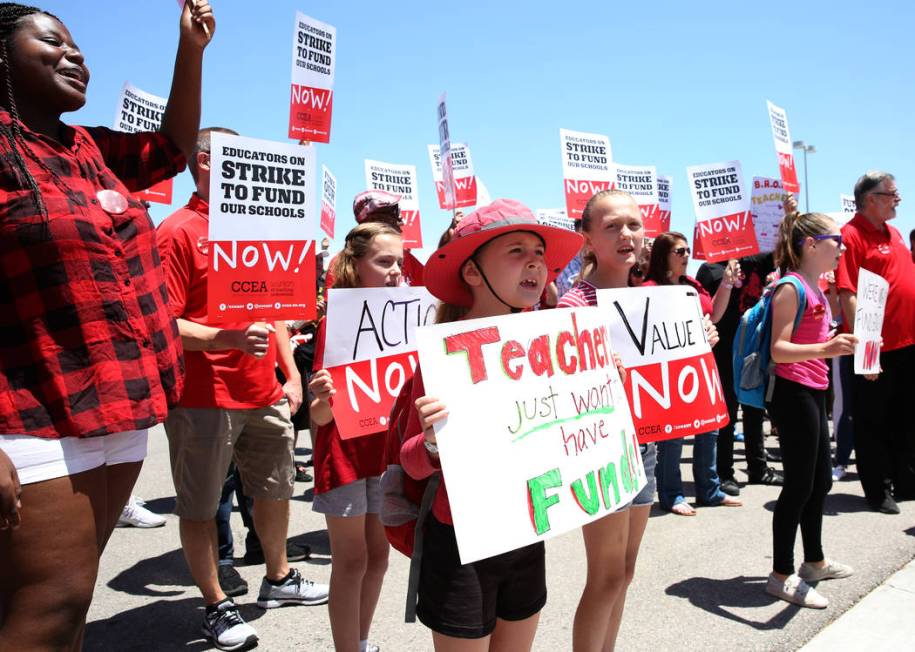 Lea Mellinger, 8 front, Colbie Walker, 11, second left, her sister Lexie, 11, third right, and ...