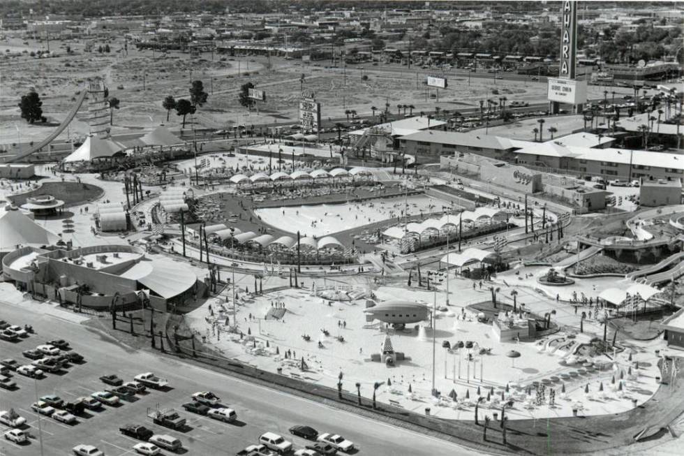 An aerial view of Wet 'n Wild on Las Vegas Boulevard in 1985. (Las Vegas News Bureau)