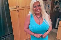 Beth Chapman, the wife of reality TV bounty hunter Duane "Dog" Chapman, died early Wednesday, J ...