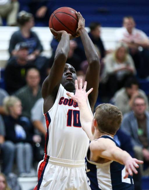 Coronado’s Tyrelle Hunt (10) shoots over Foothill during a basketball game at Coronado ...