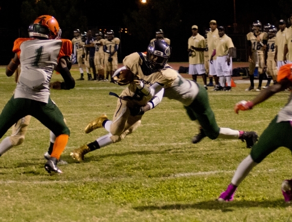 Cheyenne‘s Deriontae Green (5) runs the ball into the end zone during their prep footb ...