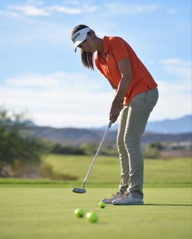 Bishop Gorman sophomore Hunter Pate putts a ball during a practice at Bear‘s Best Las ...