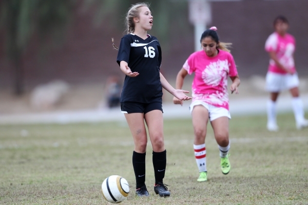 Palo Verde‘s Macee Barlow (16) reacts after getting called offside against Legacy in t ...