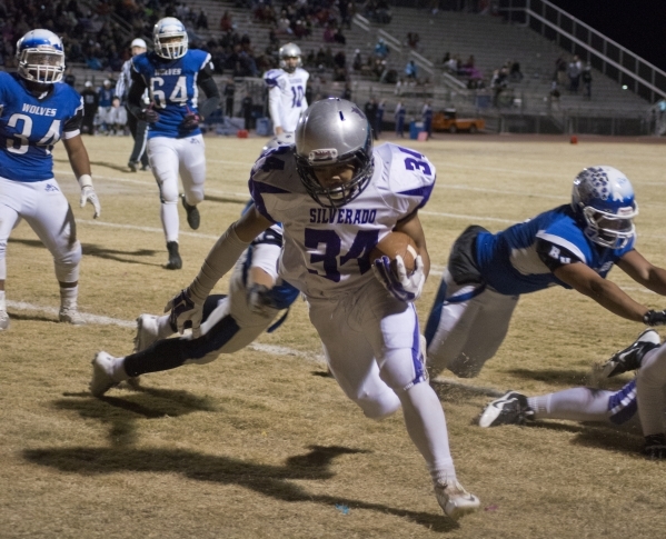 Silverado‘s Keikiokalani Misipeka (24) runs the ball in for a touchdown during the Sun ...