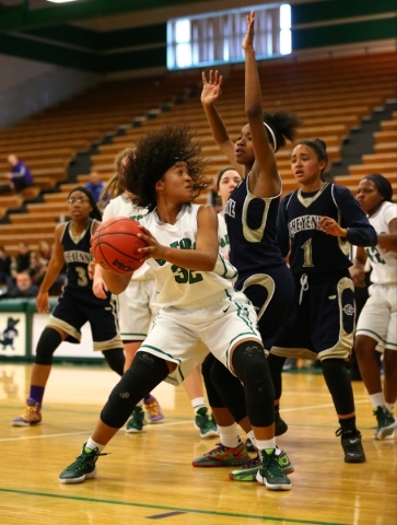 Green Valley‘s Yamilei Rodriguez (32) looks to shoot against Cheyenne‘s Starr Ha ...