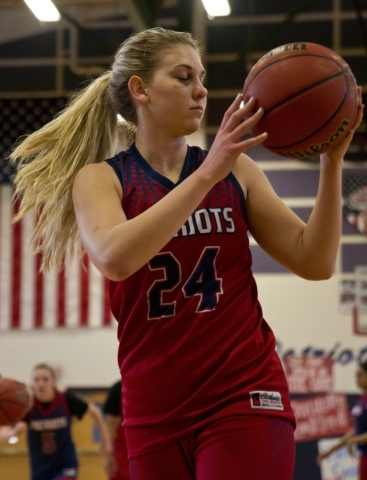 Liberty‘s Gabby Doxtator (24) catches the ball during practice at Liberty High School ...