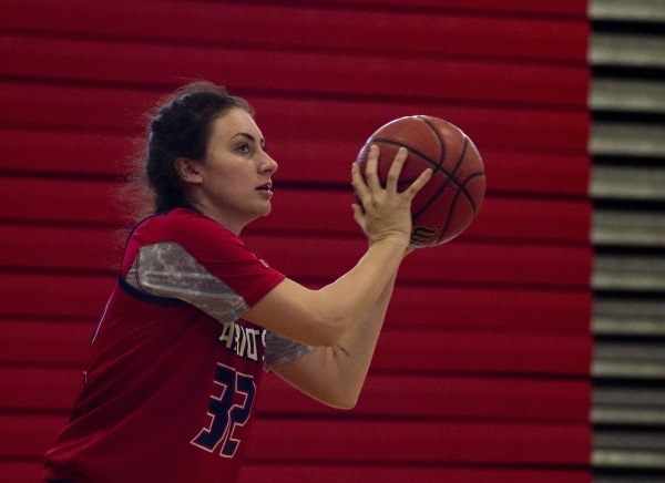 Liberty‘s Taylor Turney (32) catches the ball during practice at Liberty High School i ...