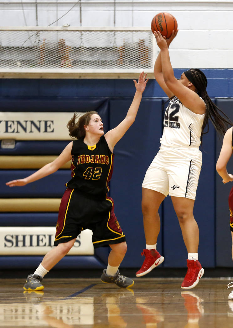 Cheyenne High’s Almond Slayton (32) throws the ball against Pahrump Valley’s Kat ...