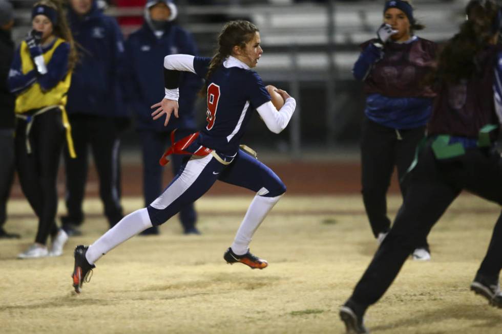 Coronado’s Caitlin Shannon (9) runs the ball against Shadow Ridge during the Class 4A ...