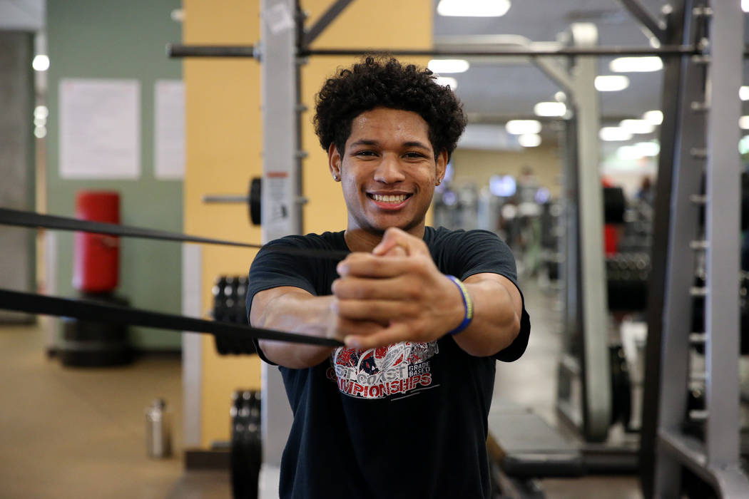 Daishen Nix, 16, during a fitness training session with his basketball team at YMCA, 4141 Me ...