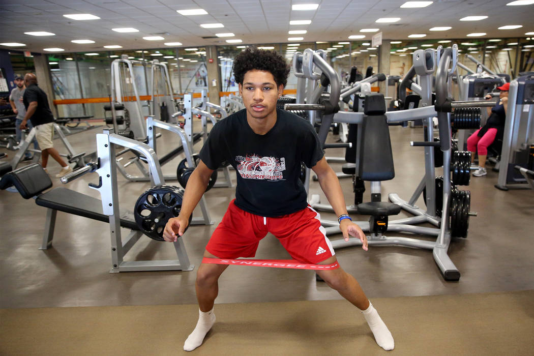 Daishen Nix, 16, during a fitness training session with his basketball team at YMCA, 4141 Me ...