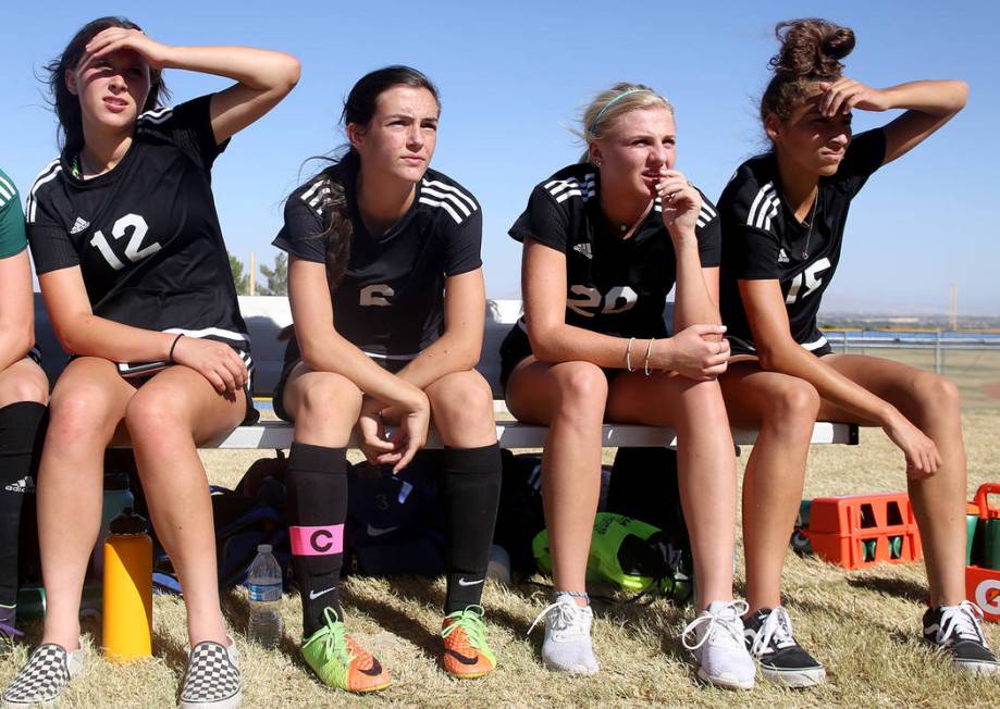 Palo Verde High School’s Meghan Harkin (21), from left, Jordan Schnitz (12), Holly Lin ...