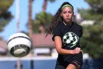 Green Valley’s Taylor O’Neill, 17, passes to a teammate during team practice at ...