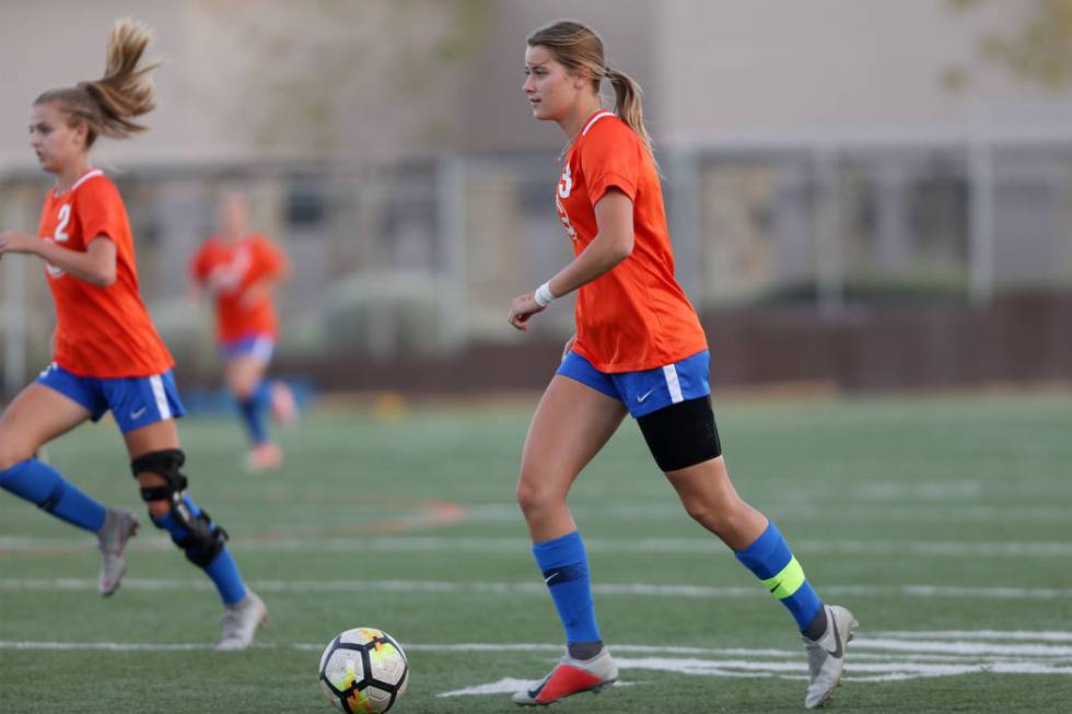 Bishop Gorman’s Ashtyn Fink (3) dribbles the ball in a girls soccer game against Mojav ...