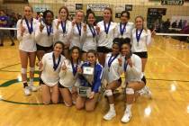 Bishop Gorman poses with the Class 4A state championship trophy. (Robert Perea/Special to th ...