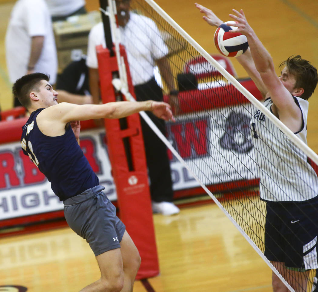 Coronado’s Joseph Tyssee (11) blocks a shot from Foothill’s Dylan Hushaw (12) du ...