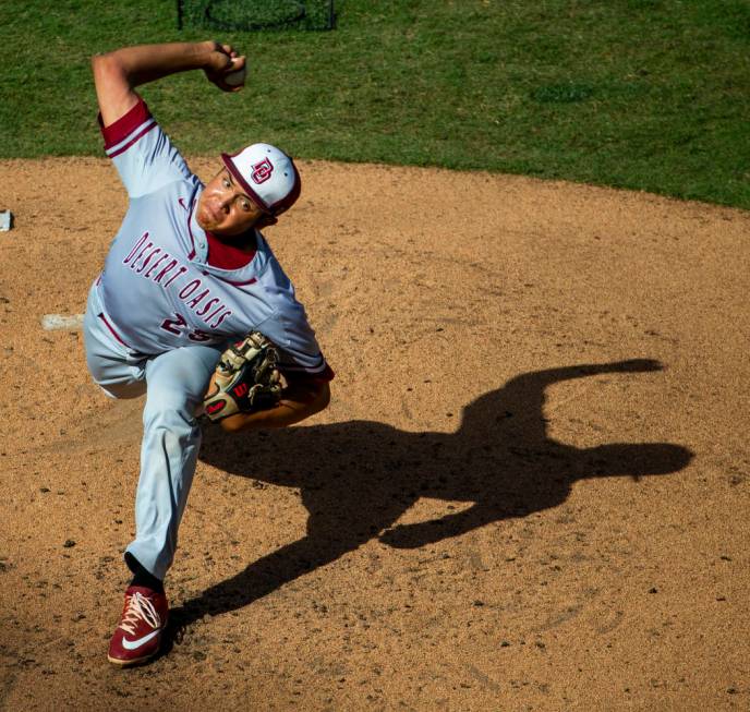 Desert Oasis pitcher Aaron Roberts (25) winds up for another throw versus Reno in the second ...